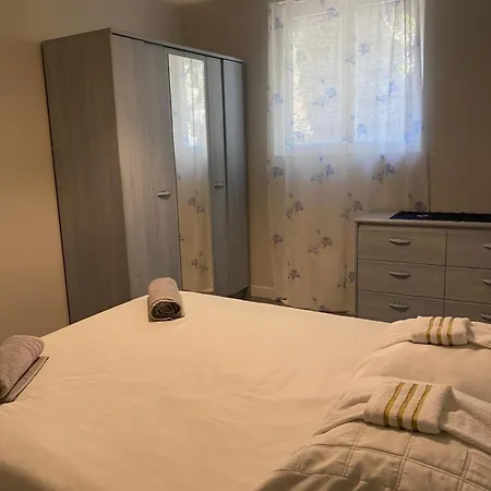 Apartment Era *